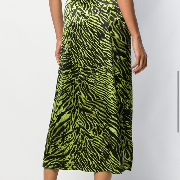GIANNI tiger print wrap skirt - Picture 8 of 13